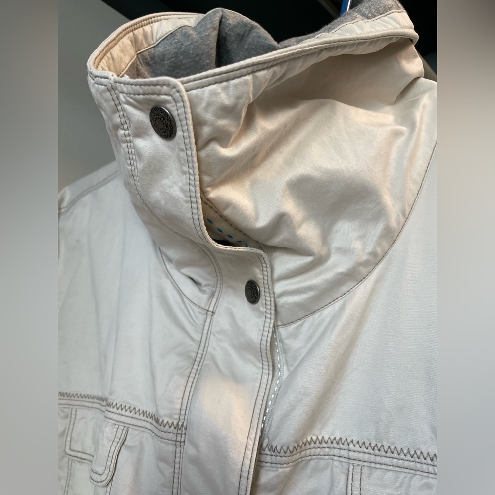 Kuhl Women's Cream Jacket - Picture 3 of 7